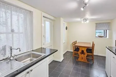 Host & Stay - Lavender Cottage Whitby Exterior photo